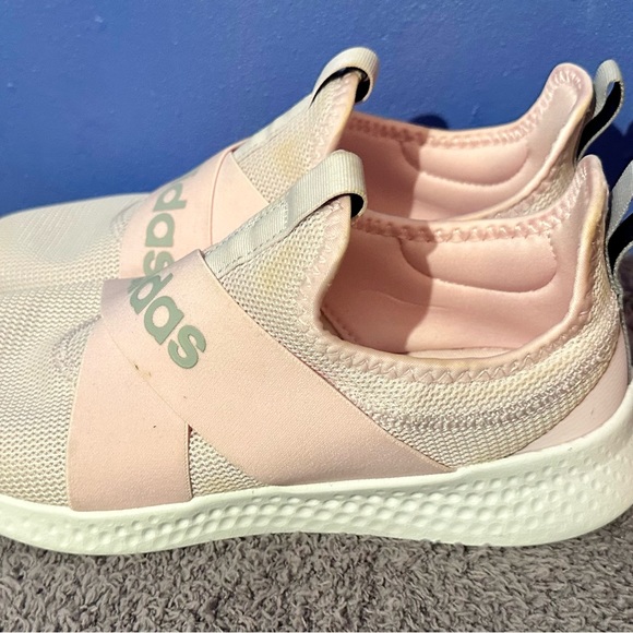 Women’s Pink Adidas size 7.5 - Picture 2 of 5